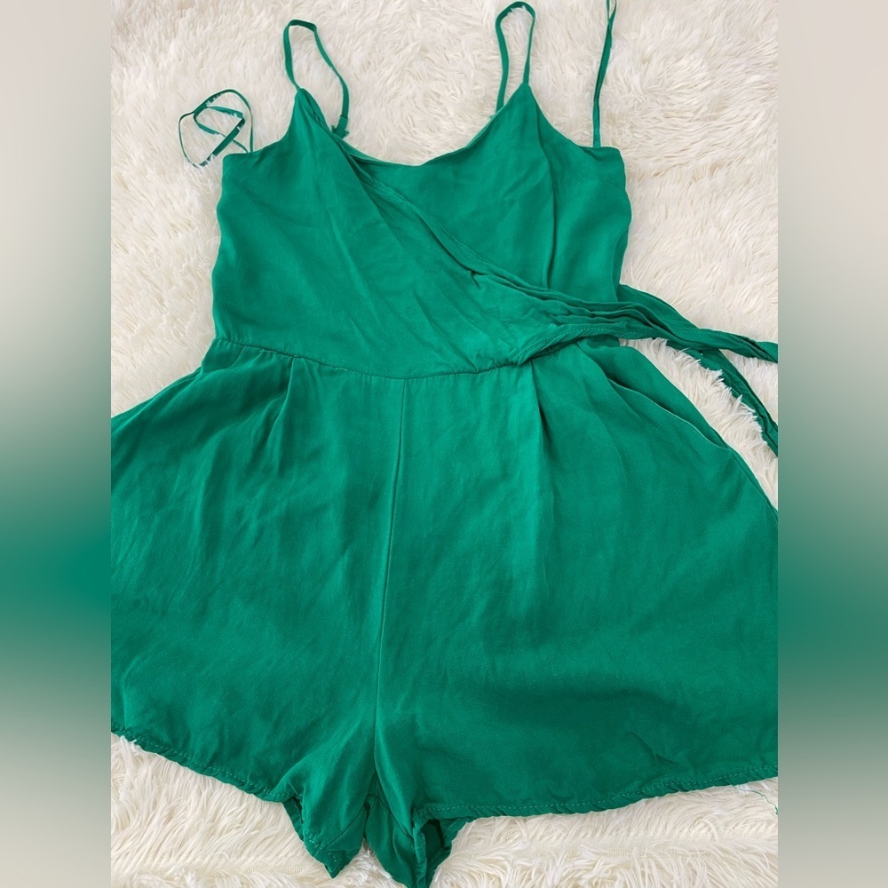 One Clothing Vibrant Green Top
